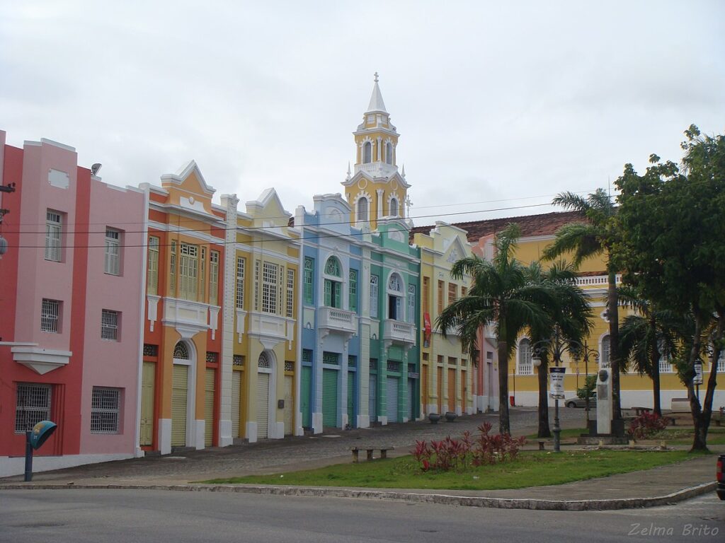 Praça_Antenor_Navarro_-_panoramio_(1)
